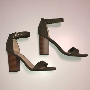 Bar III Makayla Block Heel Sandals